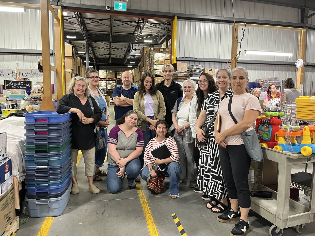 beau groupe de personnes engagées!